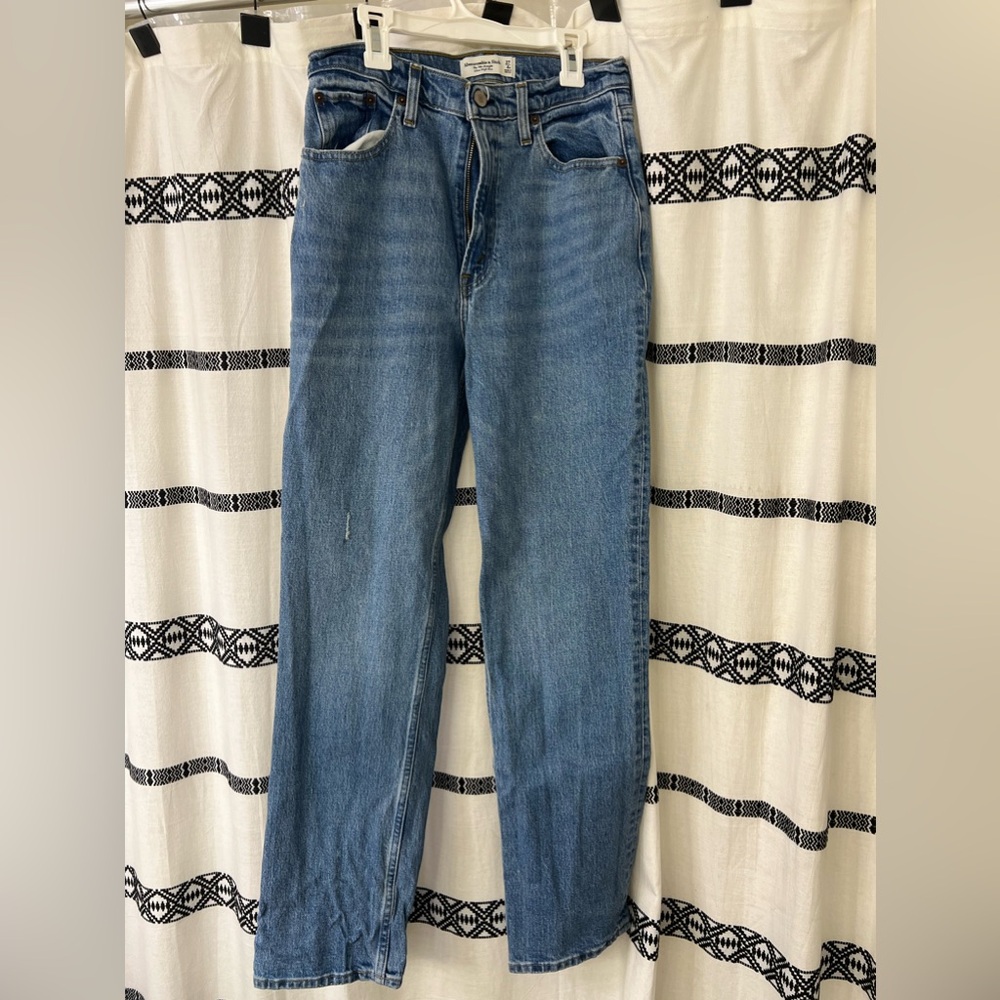 Abercrombie 90s Striaght Leg Women’s Jeans
